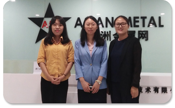 人物合影圖片-亞洲金屬