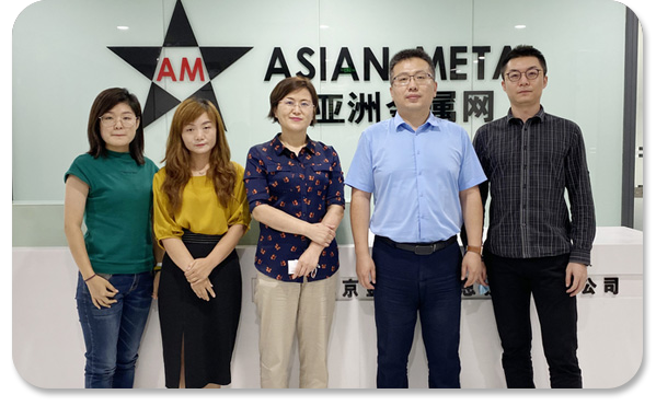 人物合影圖片-亞洲金屬